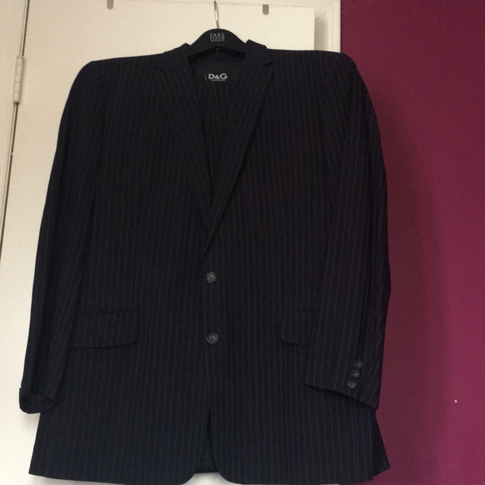 Mens D&G pin stripe suit